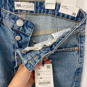 Brand new Zara straight leg high rise jeans